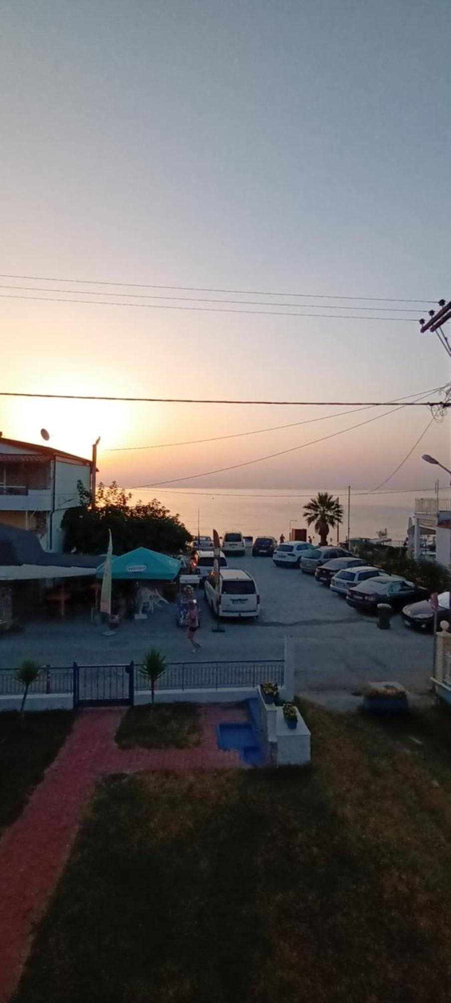 Mana Mia Seaside Apartments Лептокария Экстерьер фото