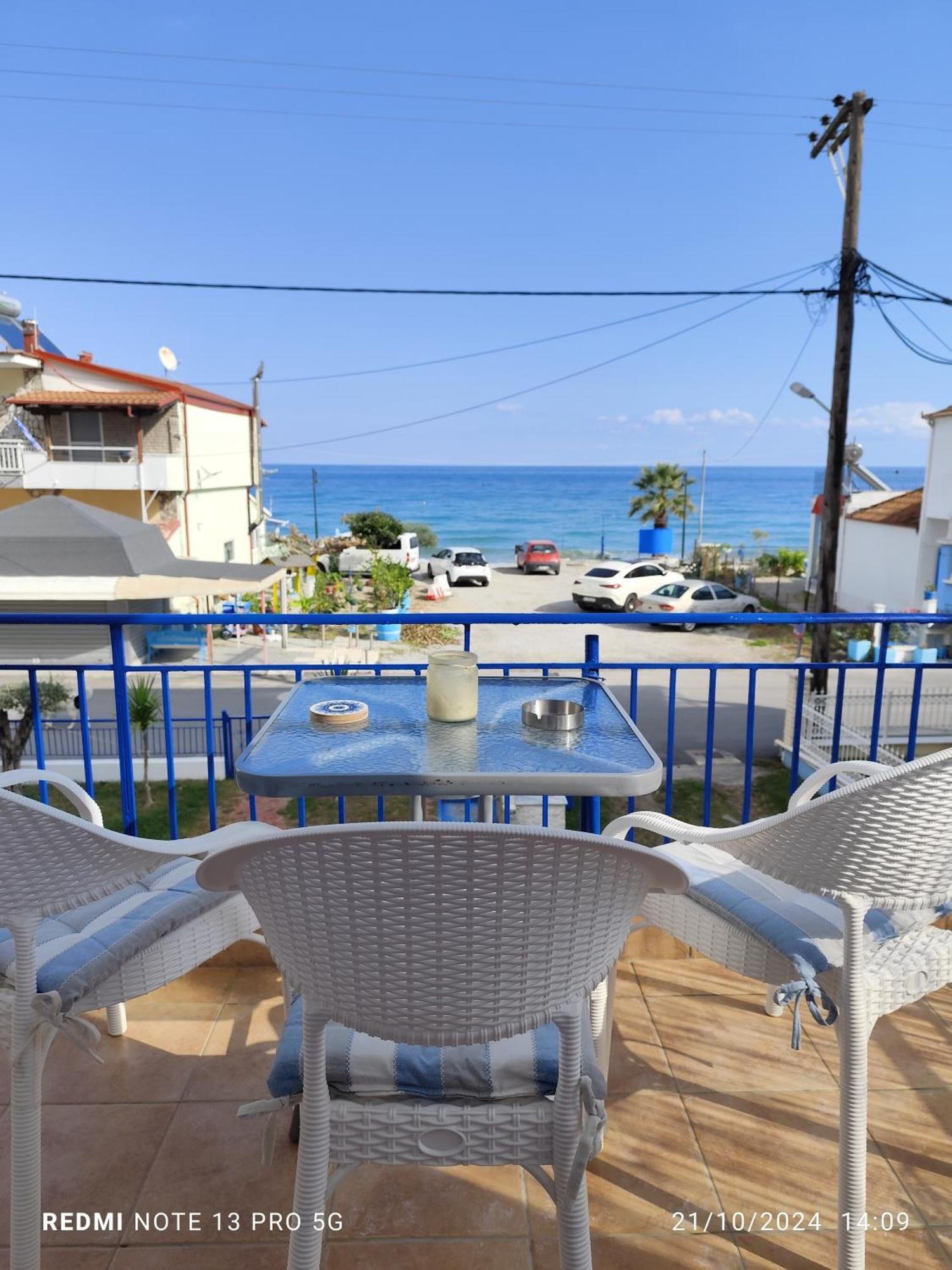 Mana Mia Seaside Apartments Лептокария Экстерьер фото